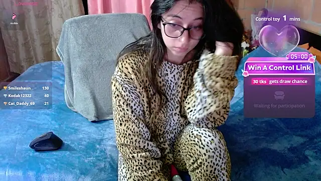Maggie_Fox3 élő XXX-chatje