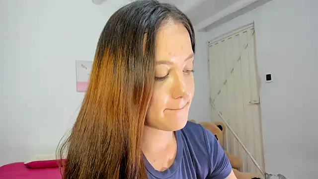 caro_gemm Adlı Modelin Canlı XXX Sohbeti