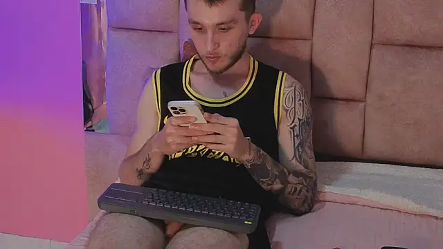 Dylanwhite23_ Adlı Modelin Web Kamerası Şovu