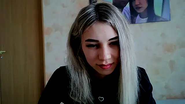 Crazy_Empresis' Live XXX Chat