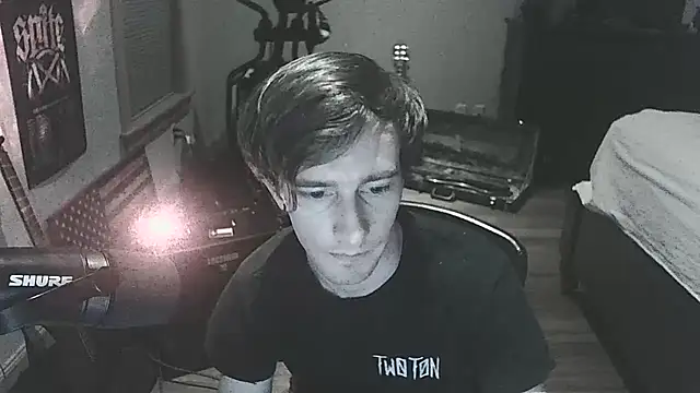 LEVIATHANX666: онлайн-секс-чат