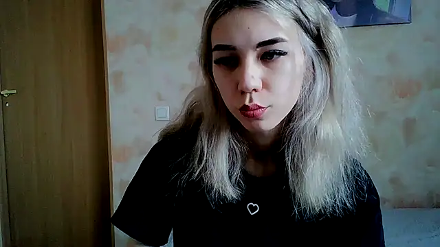 Crazy_Empresis Adlı Modelin Canlı XXX Sohbeti