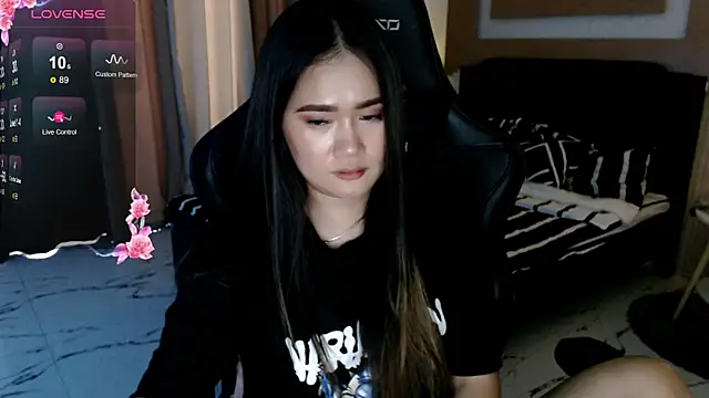 simplykhate Pertunjukan Webcam