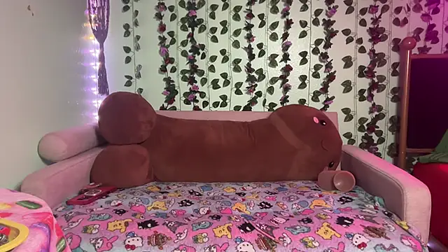 CherryBombBomb's Webcam Show