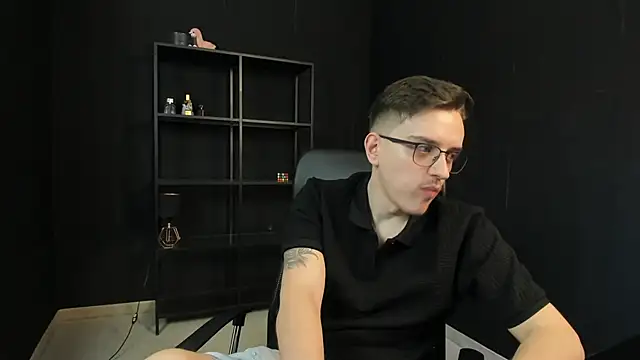 FelixStarkk 在線直播表演
