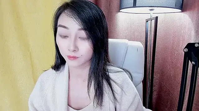 NIAN-er Adlı Modelin Canlı XXX Sohbeti