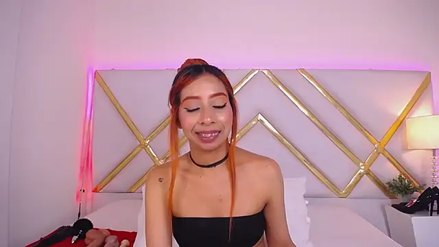 Онлайн чат XXX laila_stilwiills