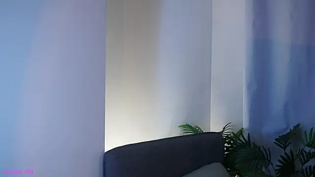 Chat +18 de ClarineCasebolt ao vivo