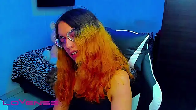 lillykittyyy webkamerás műsora