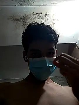Онлайн чат XXX largedickk_