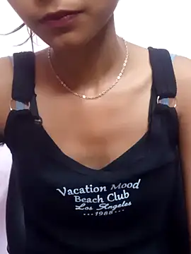 Sona_rani77's Webcam Show