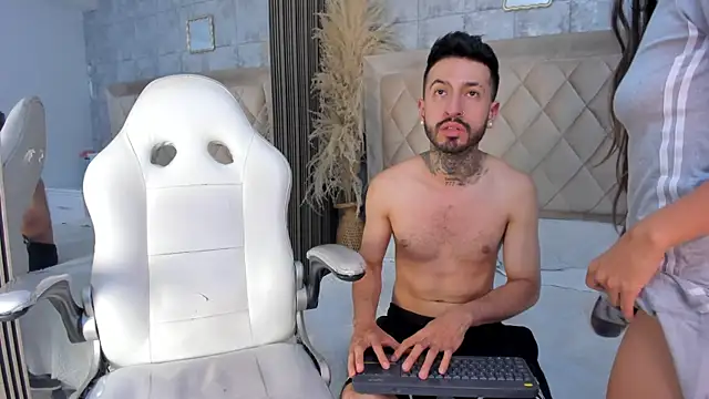 StevenAndLaura's Webcam Show