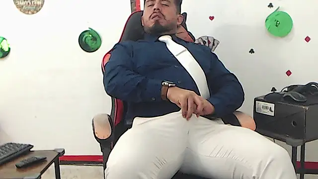KalethBigDick Chat XXX in diretta