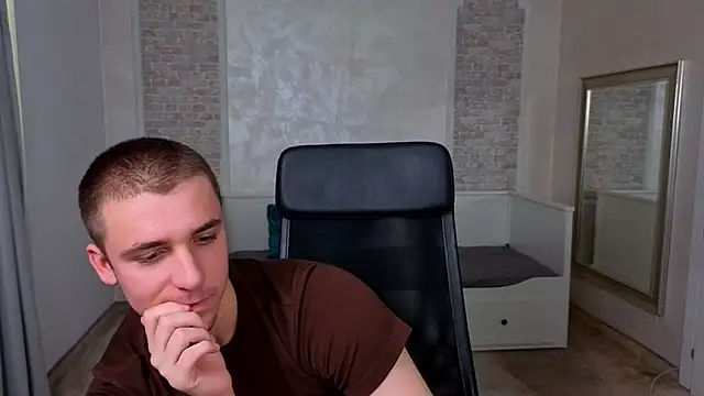 Chat XXX en directo de KellenWest