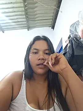 Živý XXX chat monicarokaforte
