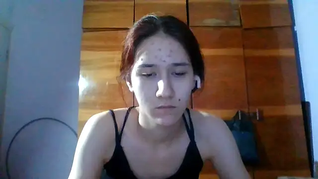 NickiKisinger's Live XXX Chat