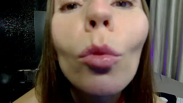 LisFowler Live XXX-chat