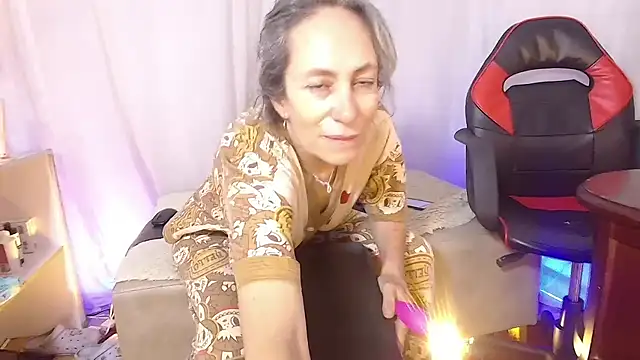 Chat +18 de laurasofia45 ao vivo