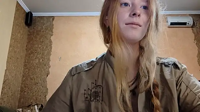 XXX chat uživo modela KateVibe_01