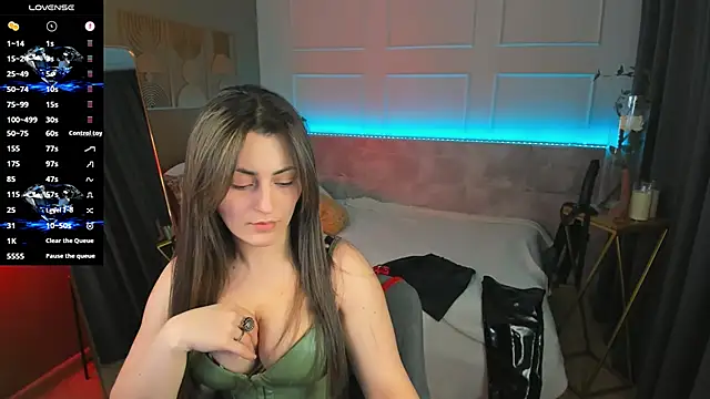 KylieMellow's Live XXX Chat