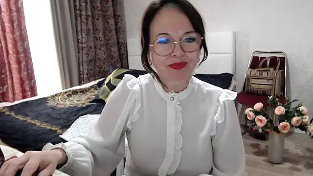 Arisa5000 即時 XXX 聊天
