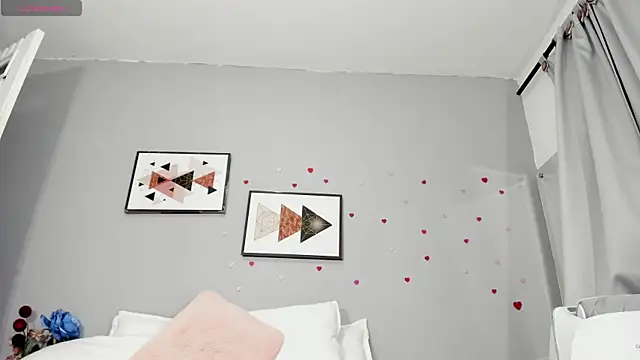 PauleteW10 Chat XXX live