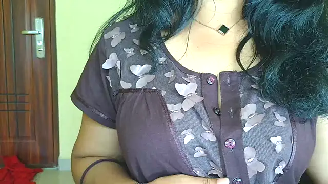 Mallu_MayaMadhav élő XXX-chatje