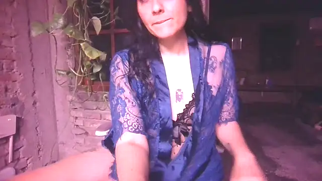 Chatroom XXX en direct de DommeVioleta