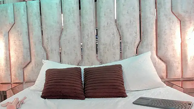 chica_nocturna25 webcam show