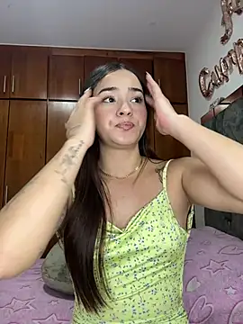 Veronica_isaza__ Adlı Modelin Canlı XXX Sohbeti