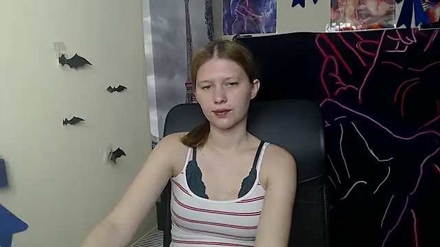 StellaCRL Adlı Modelin Canlı XXX Sohbeti