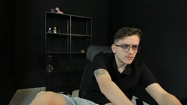 FelixStarkk: вебкам-шоу