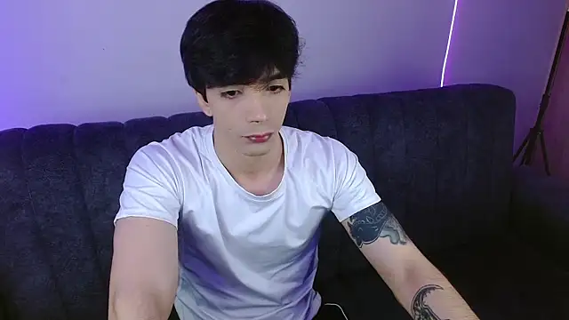 H3ll_B0I Chat XXX live