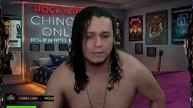 chino_roz Chat XXX live