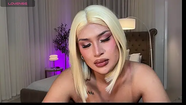Your_Majesty_Tyra's Webcam Show