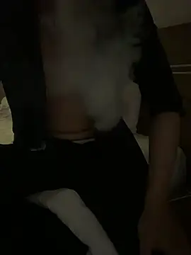 boyhigh1997 Show Webcam