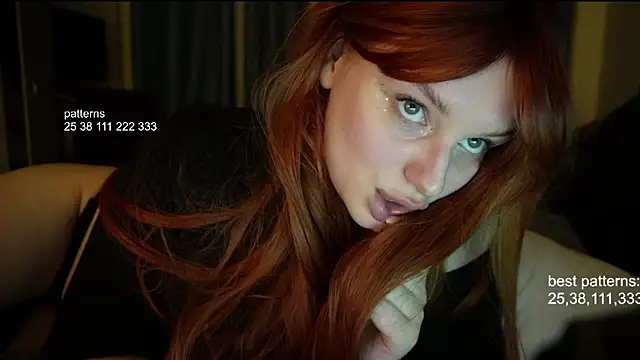 Chat XXX en directo de hey_shinyy