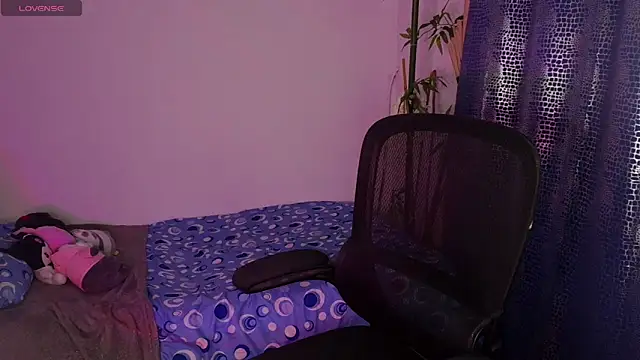XXX chat uživo modela Scarlett_Laurent