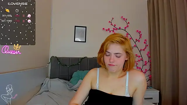Онлайн чат XXX DellaRows