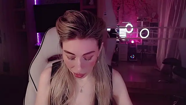 AnnieGOld_: απευθείας συνομιλία ΧΧΧ