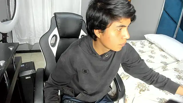 Živý XXX chat JassonMuller