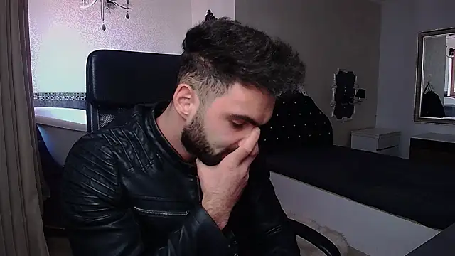 MicahLane's Live XXX Chat