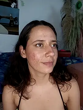 lovely_kitt – webcam-show