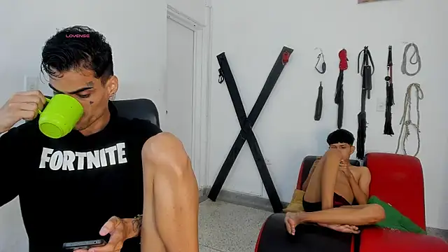 Gay_Red_Room live XXX chat