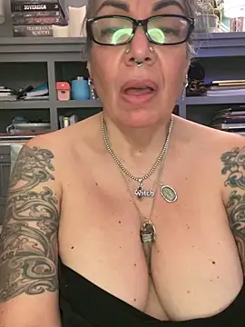 dieseldame1313's Live XXX Chat