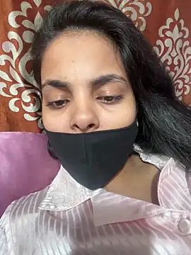 Sandhya_77 Show in webcam