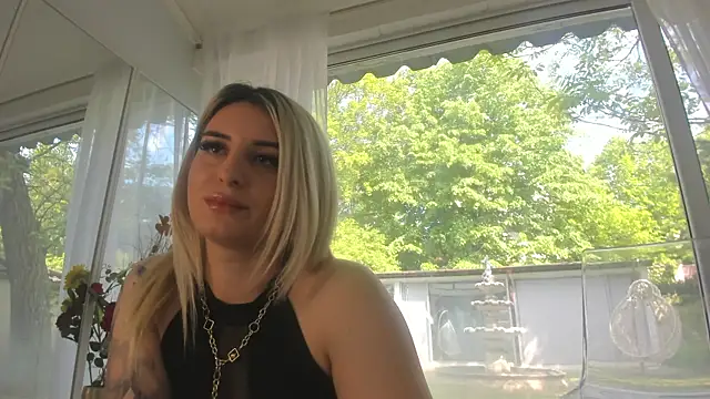 Chat XXX ao vivo de Ella_Vee