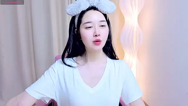 Miu-999 Chat XXX live