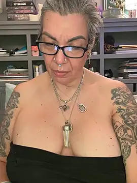 dieseldame1313 webkamerás műsora