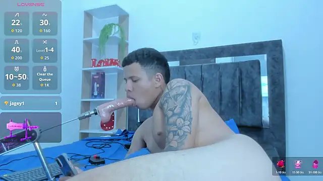 Show de Steven_SkinnyBoy na webcam